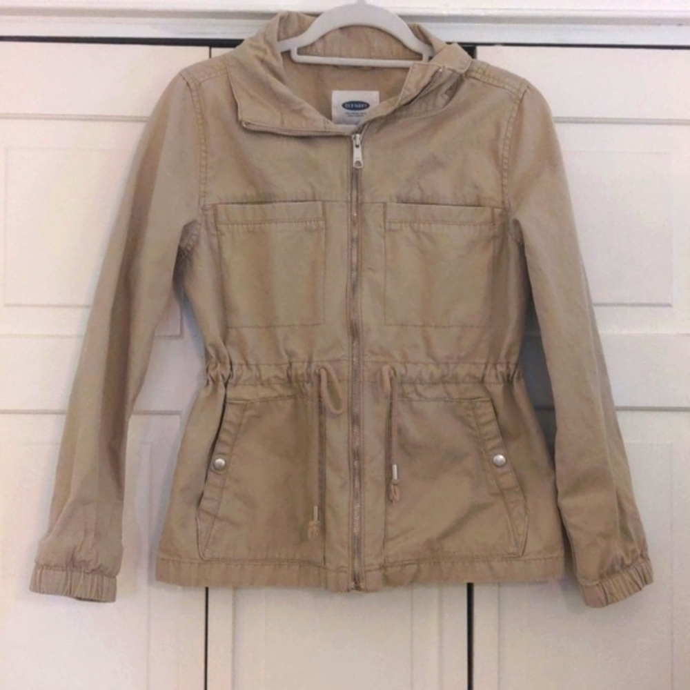 Old Navy size S khaki cinched waist cargo jacket (slight stain on wrist)